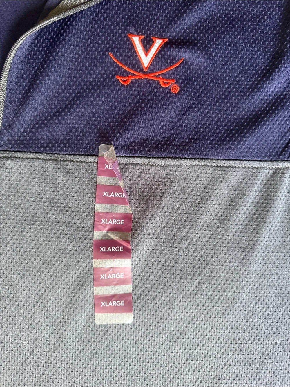 Virginia Cavaliers Navy/Gray Quarter-Zip Long Sleeve Pullover w/Logo. Size XL
